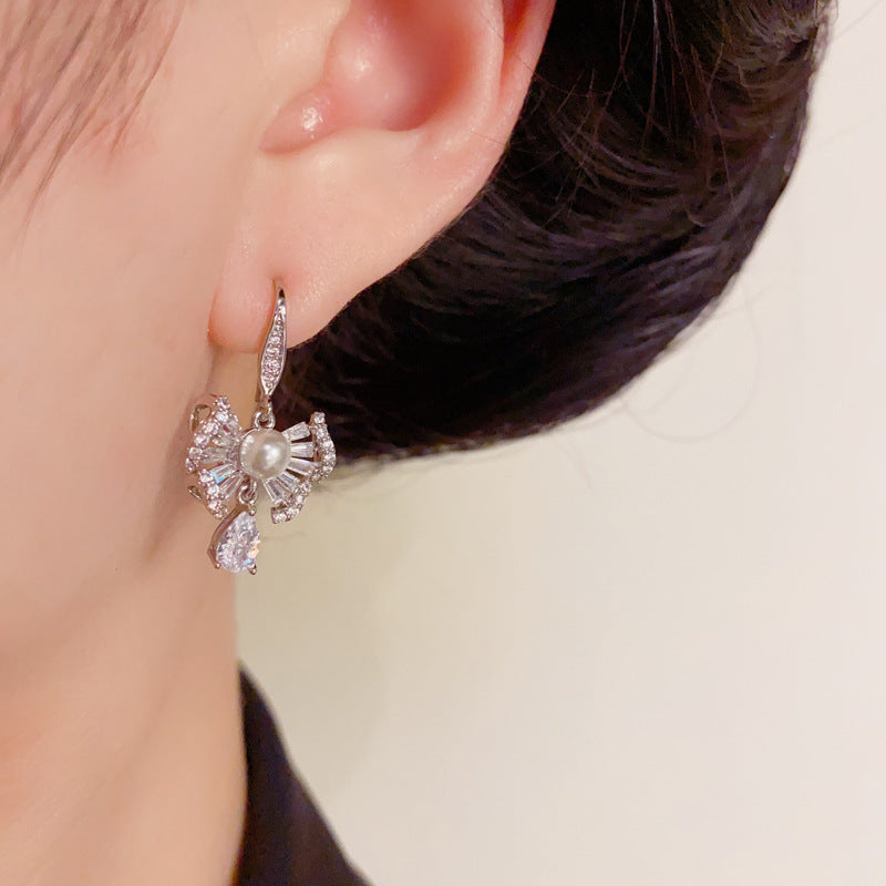 Luxury Zircon Bow & Pearl Teardrop Earrings – Elegant Design