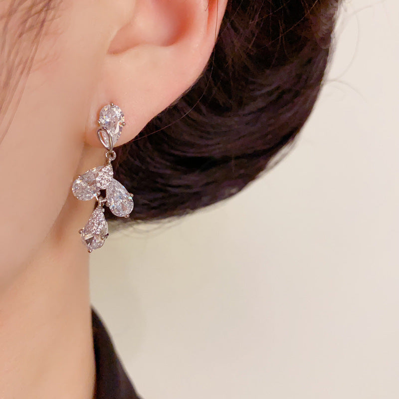 14K Gold Luxury Zircon Leaf Tassel Drop Earrings – Elegant Design