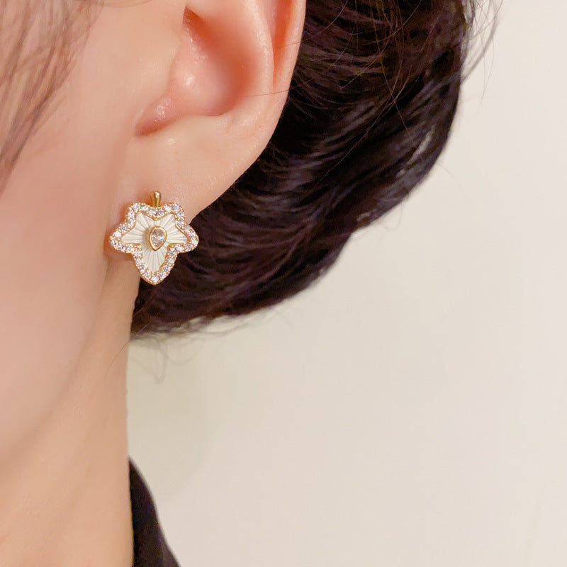 Luxury Zircon & Pearl Maple Leaf Stud Earrings – Floral Design