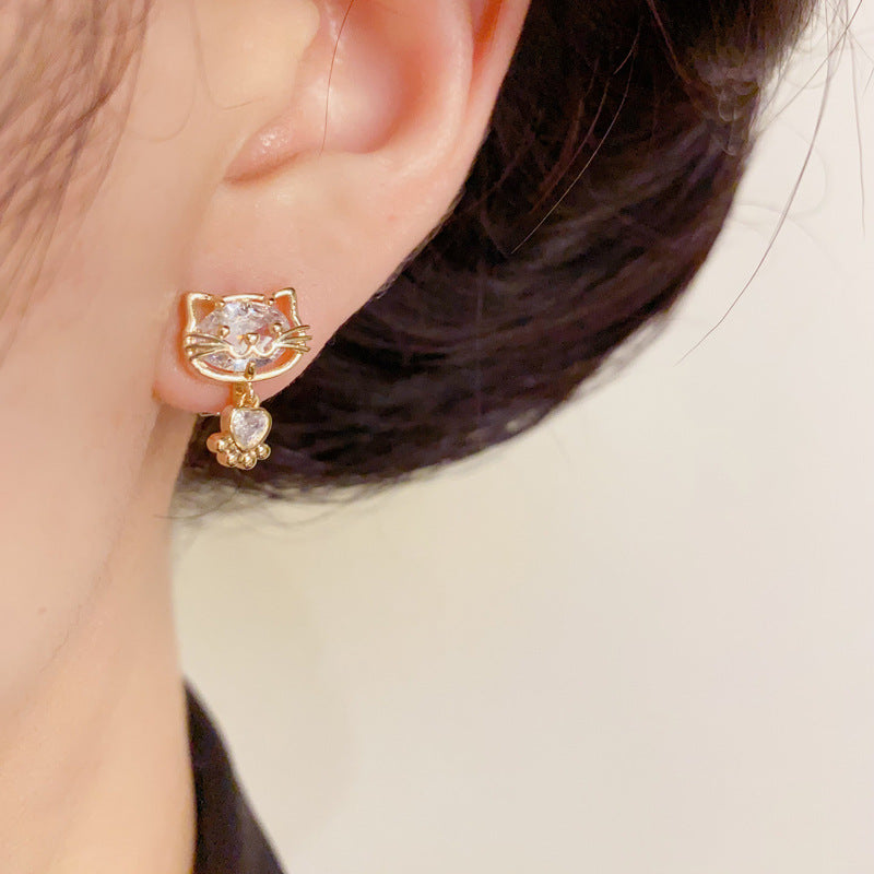 14K Gold-Plated Cute Cat & Paw Clip-On Earrings – No Piercing Needed