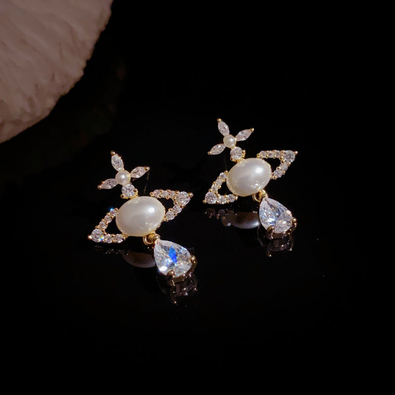 Luxury Full-Zircon Pearl Saturn Teardrop Earrings – Elegant Design