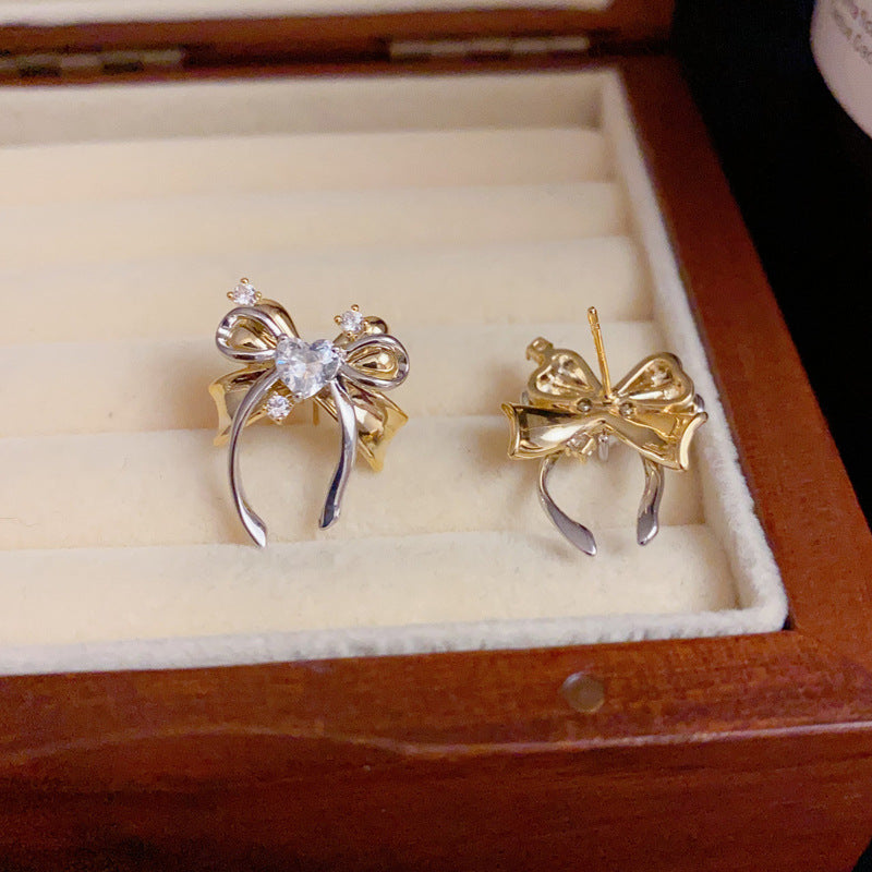 14K Gold Two-Tone Metal Bowknot Stud Earrings - Chic Elegance Design