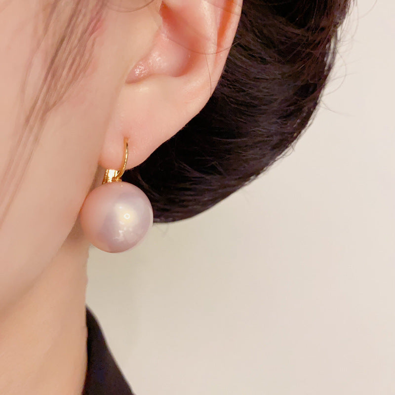 French-Style Large Pearl Elegant Gold Earrings – Geometric Design