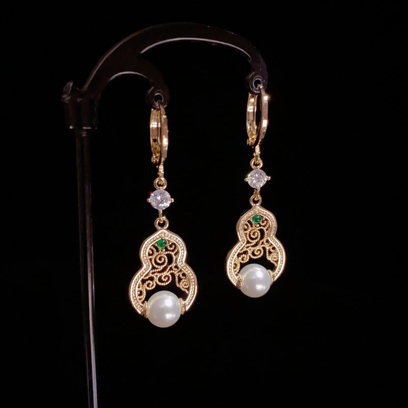Elegant Openwork Gourd & Pearl Ear Cuff Earrings – Floral Design