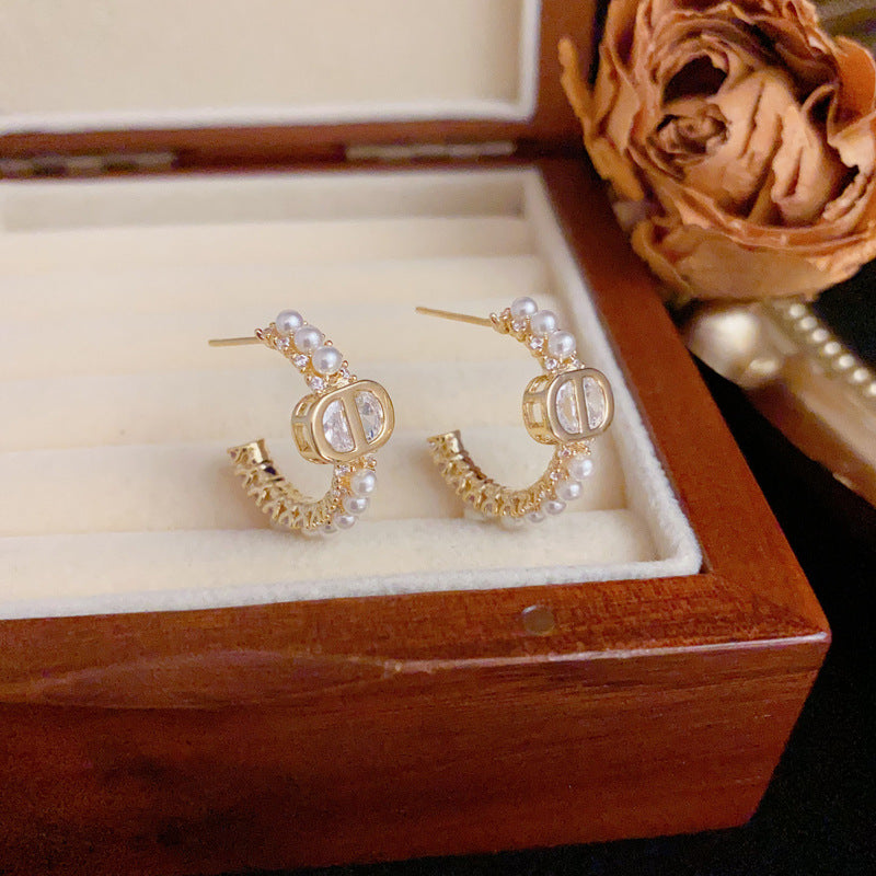 Luxury CD Pearl Hoop Gold Earrings – Letter-Inspired Elegant Design