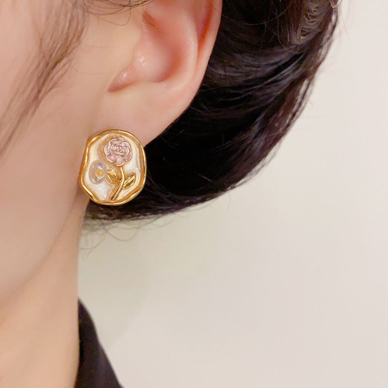 14K Gold-Plated Irregular Tulip Earrings – Elegant Floral Design