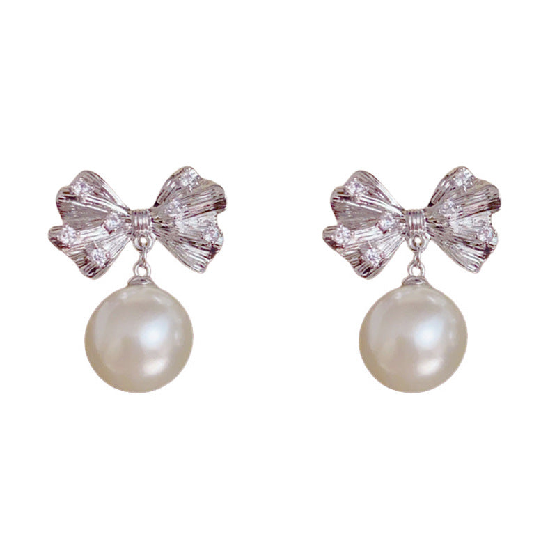 Luxury Zircon Metal Bow & Pearl Earrings – Elegant Design