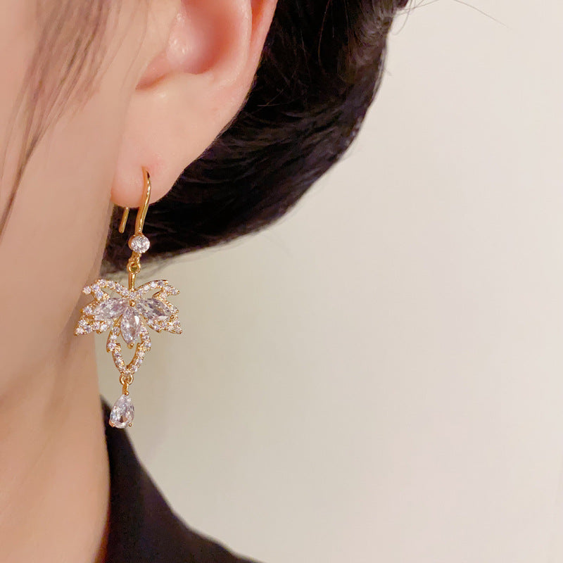Luxury Maple Leaf Teardrop Tassel Ear Hook Earrings – Elegant Design