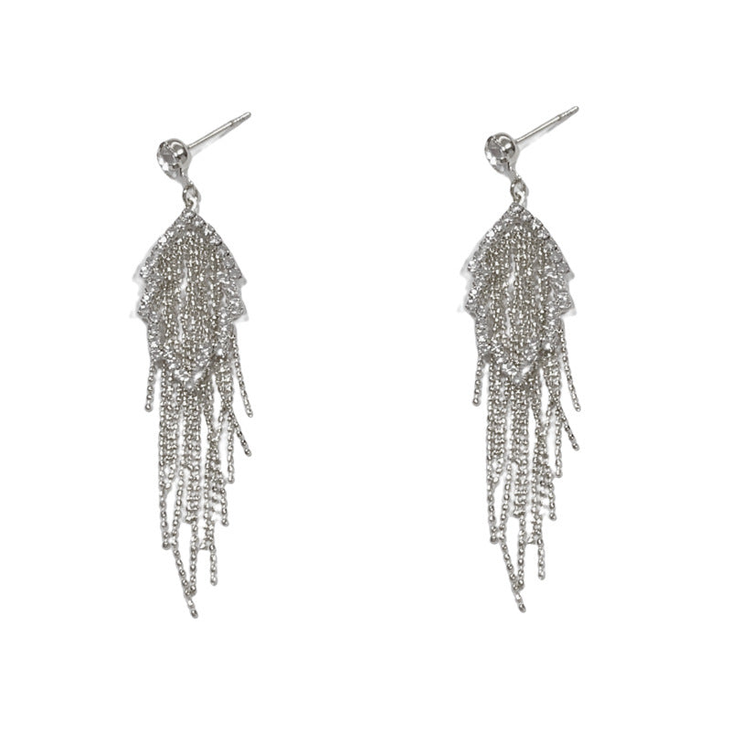 14K Gold Luxury Hollow Leaf Tassel Drop Earrings – Elegant Design