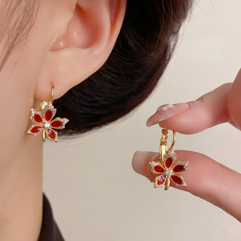 Luxury Full-Zircon Red Maple Leaf Ear Cuff Earrings – Elegant Design