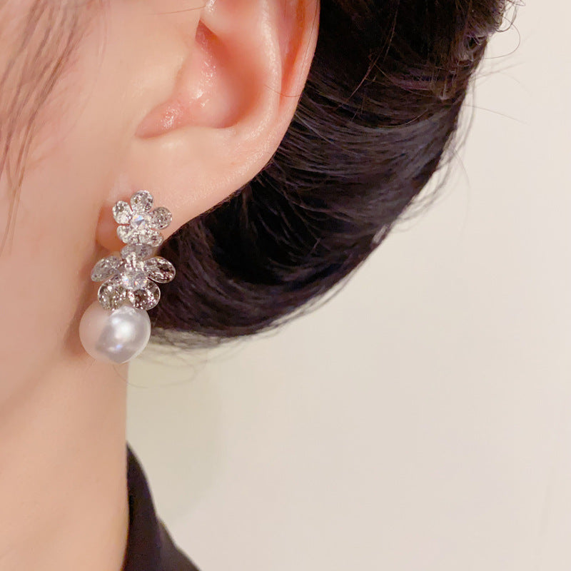 Elegant Metal Petal & Pearl Earrings – Floral Design