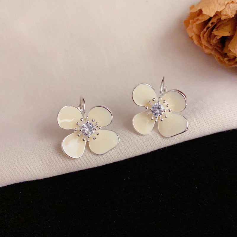 Luxury Zircon Yellow Flower Loop Earrings – Elegant Floral Design