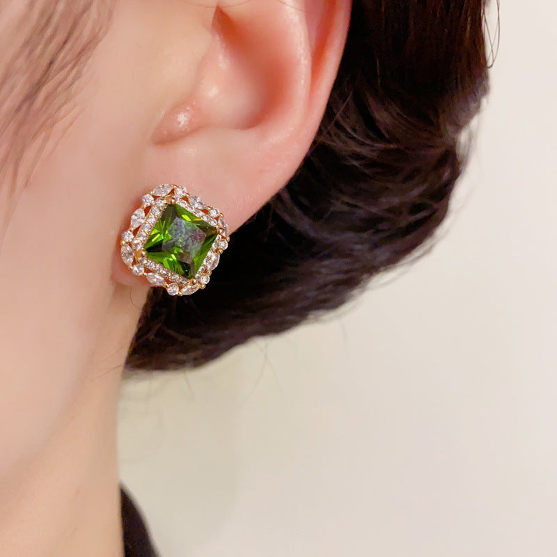 14K Gold-Plated Micro-Pavé Square Stud Earrings – Chic Sparkle Design