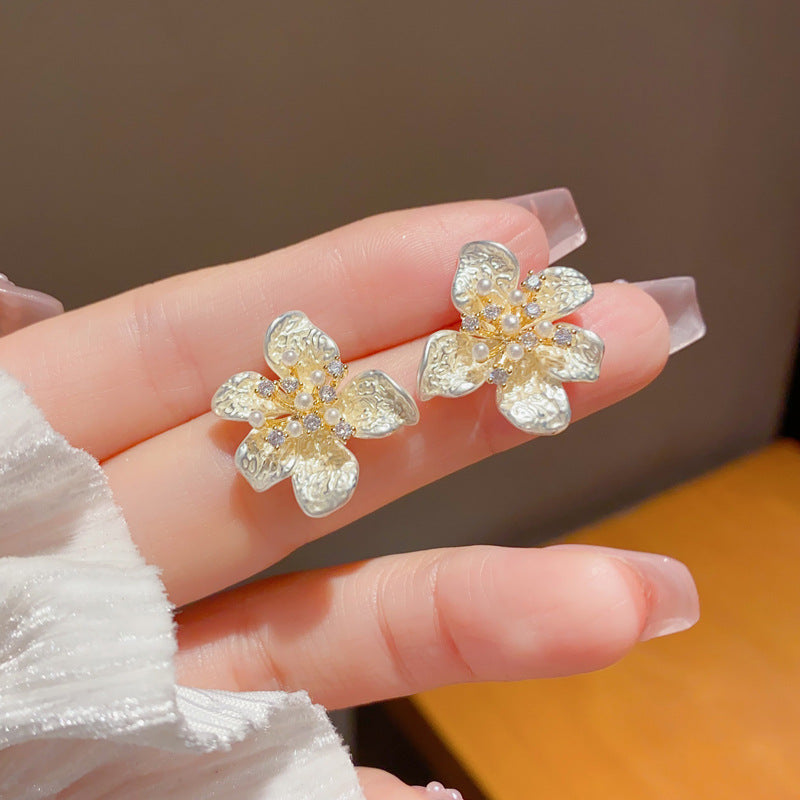 Eaioncol Floral CZ Petal Stud Earrings Gold
