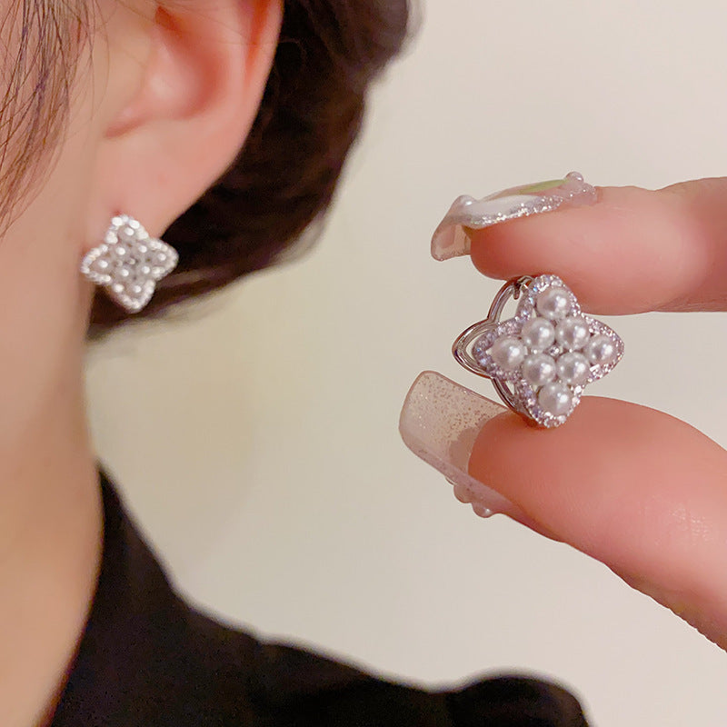 Elegant Micro-Zircon & Pearl Four-Leaf Flower Earrings – Floral Design