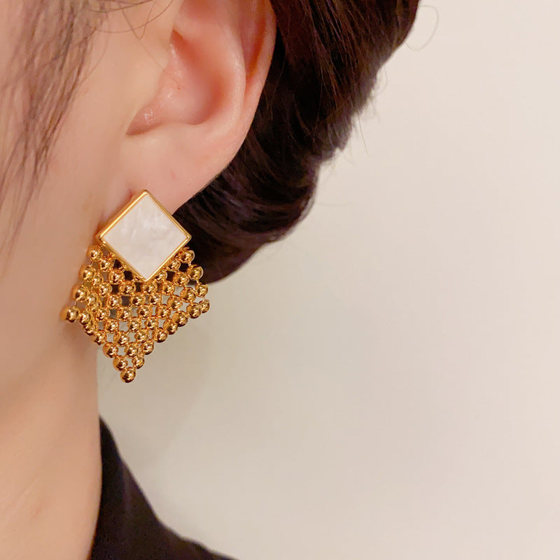 18K Gold-Plated Diamond-Shaped Metal Earrings - Elegant Design