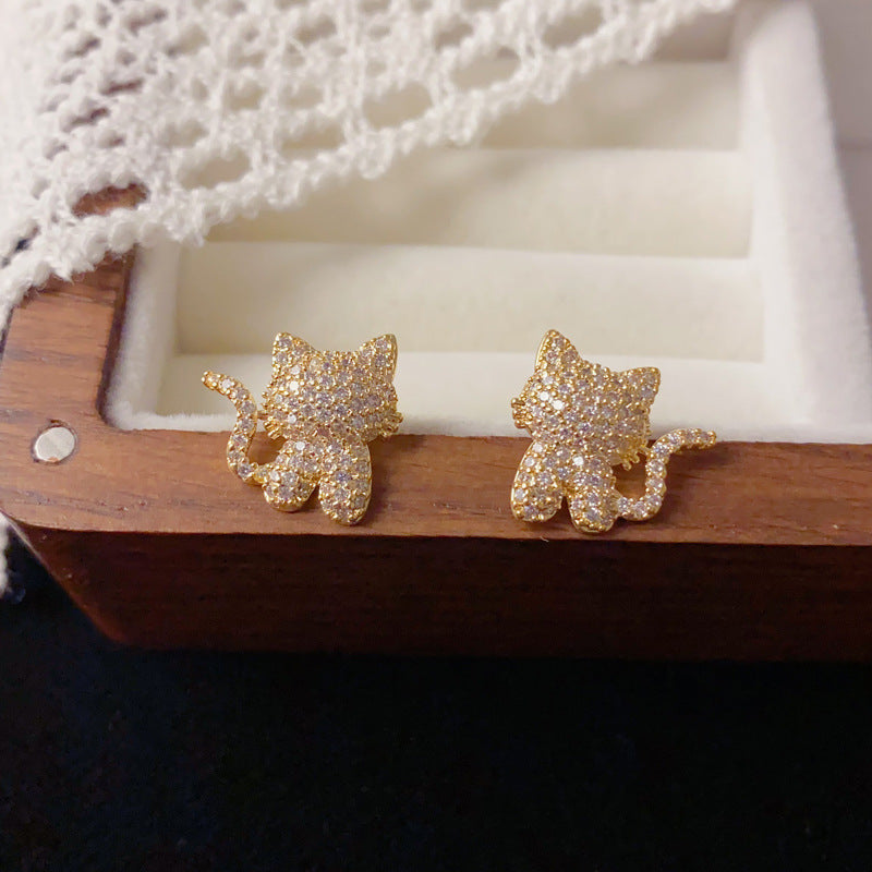 Luxury Full-Zircon Mini Cat Stud Earrings – Elegant Design
