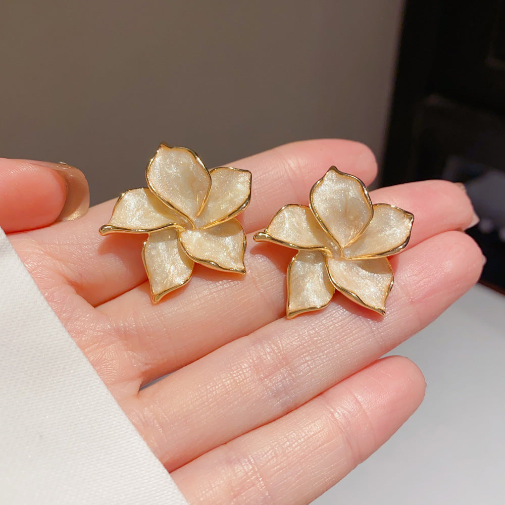 Eaioncol Enamel Floral Petal Stud Elegant Earrings Gold