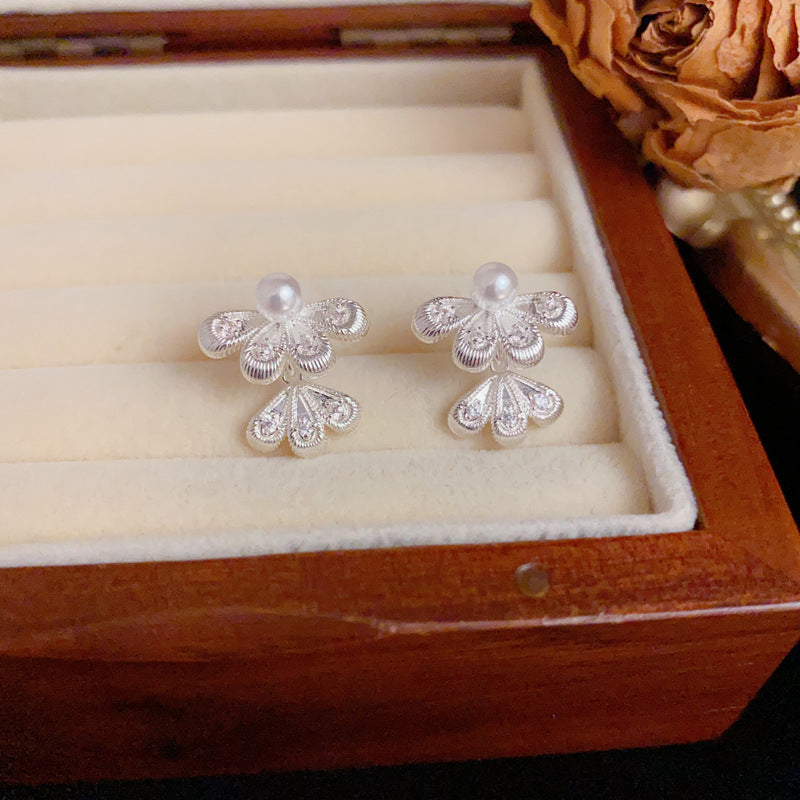 Elegant Pearl & Petal Drop Earrings – Silver Floral Design