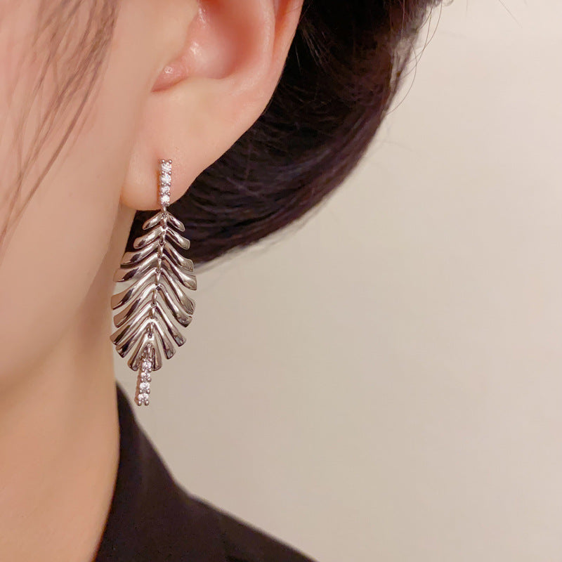 Luxury Zircon Metal Leaf Tassel Drop Earrings – Long Fringe Design