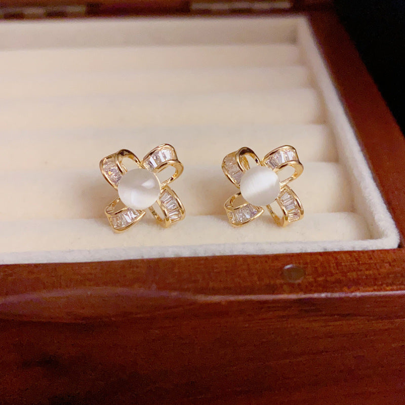 14K Gold Zircon Cat Eye Flower Stud Earrings- Chic Elegance Design