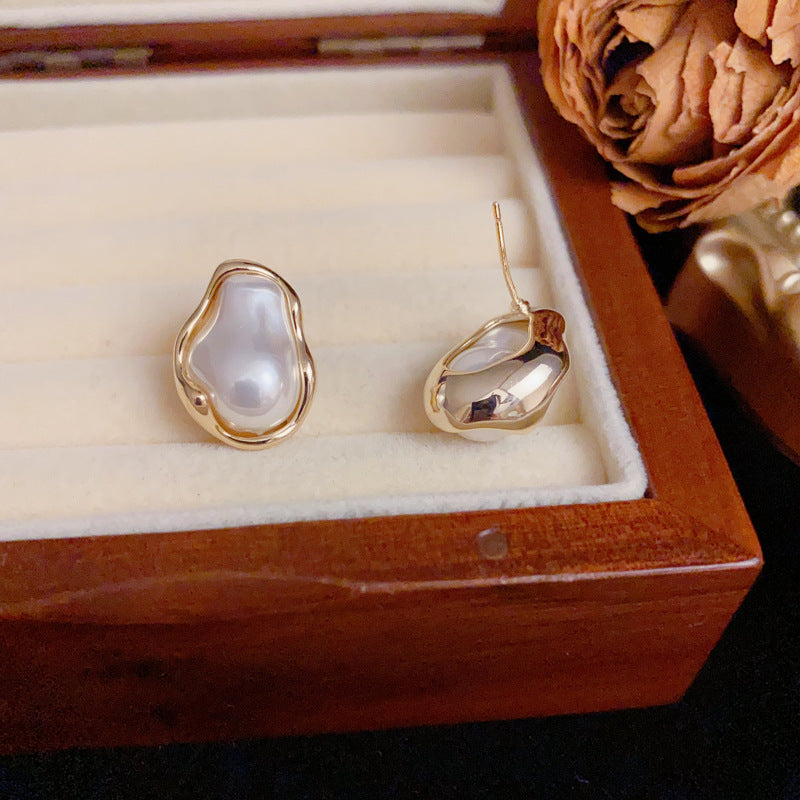 14K Gold Luxury Irregular Pearl Earrings – Elegant Geometric Design