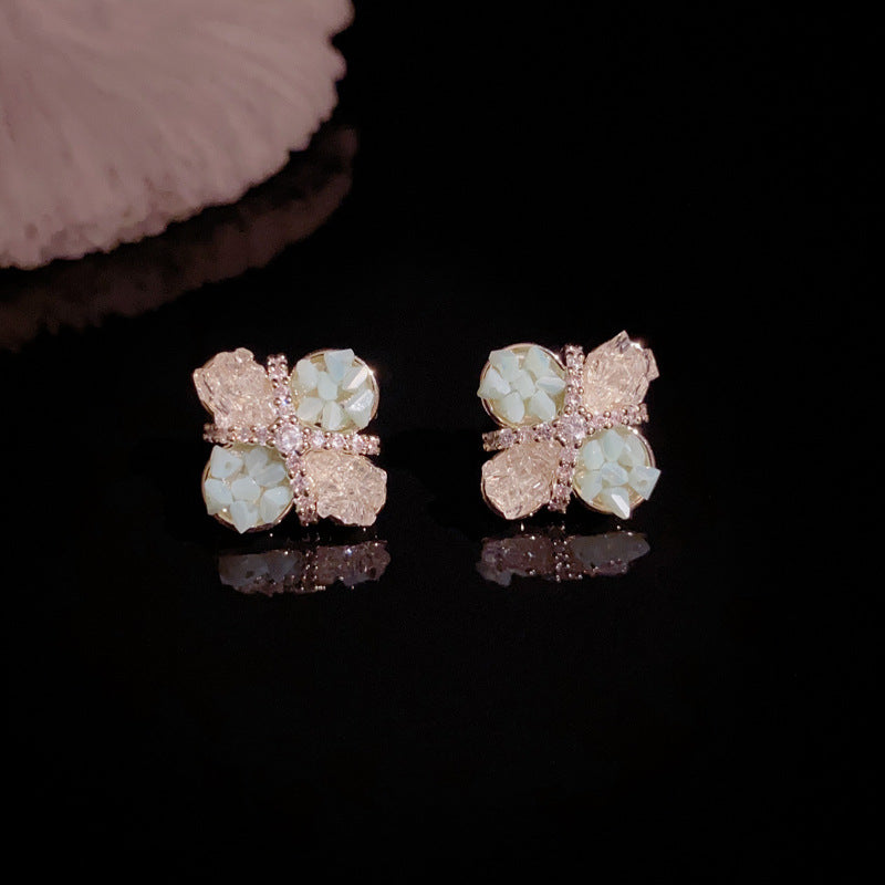 14K Gold Minimalist Crystal Four-Leaf Flower Earrings – Elegant Design