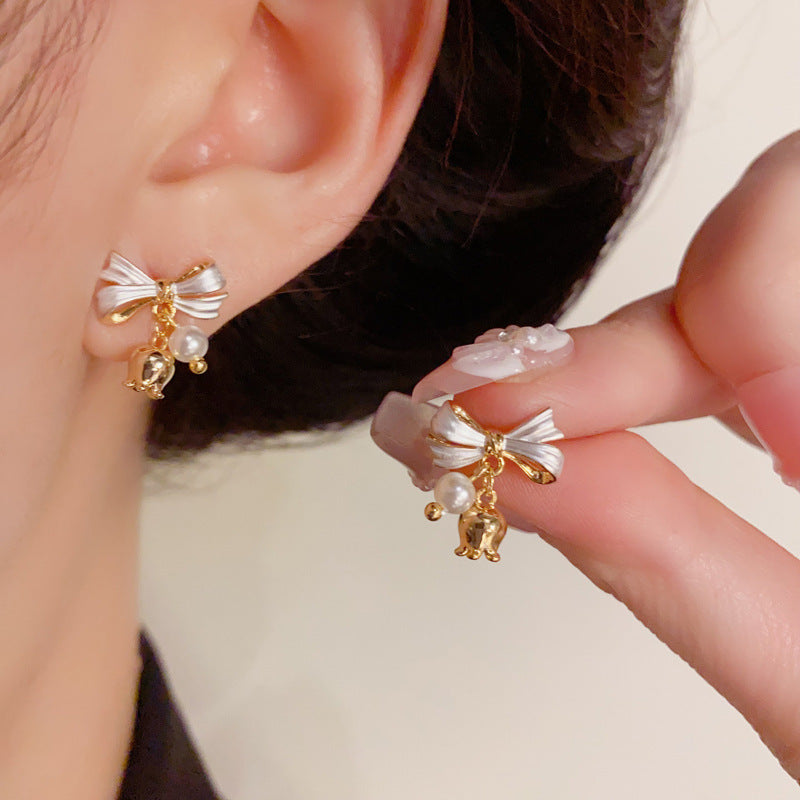 Luxury Bow & Lily of The Valley Stud Earrings – Elegant Floral Design