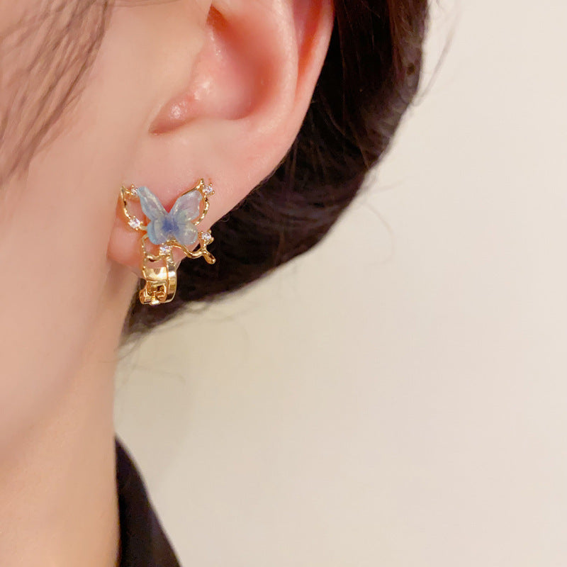 14K Gold Gradient Butterfly Ear Clip - Chic Elegance Design