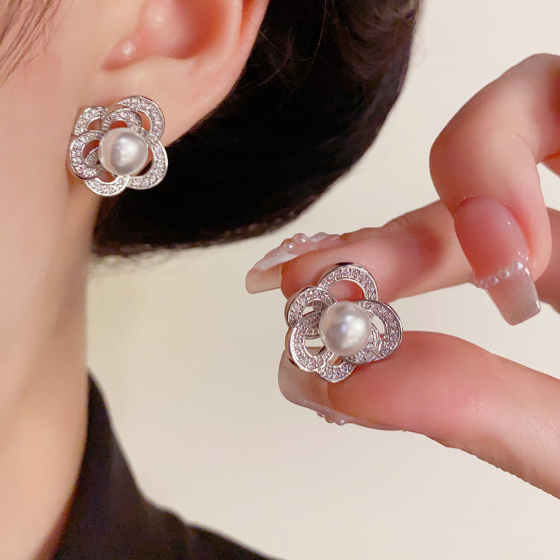 Elegant Full-Zircon Openwork Pearl Petal Stud Earrings – Floral Design