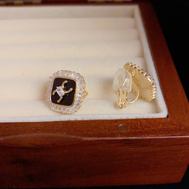 14K Gold Full Zircon Rhombus Ear Clip - Chic Elegance Design