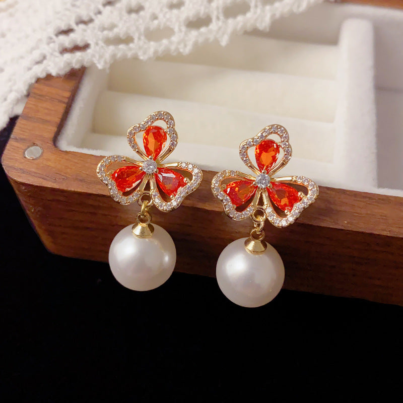 Luxury Micro-Inlaid Zircon Red Clover Pearl Drop Earrings – Floral Design