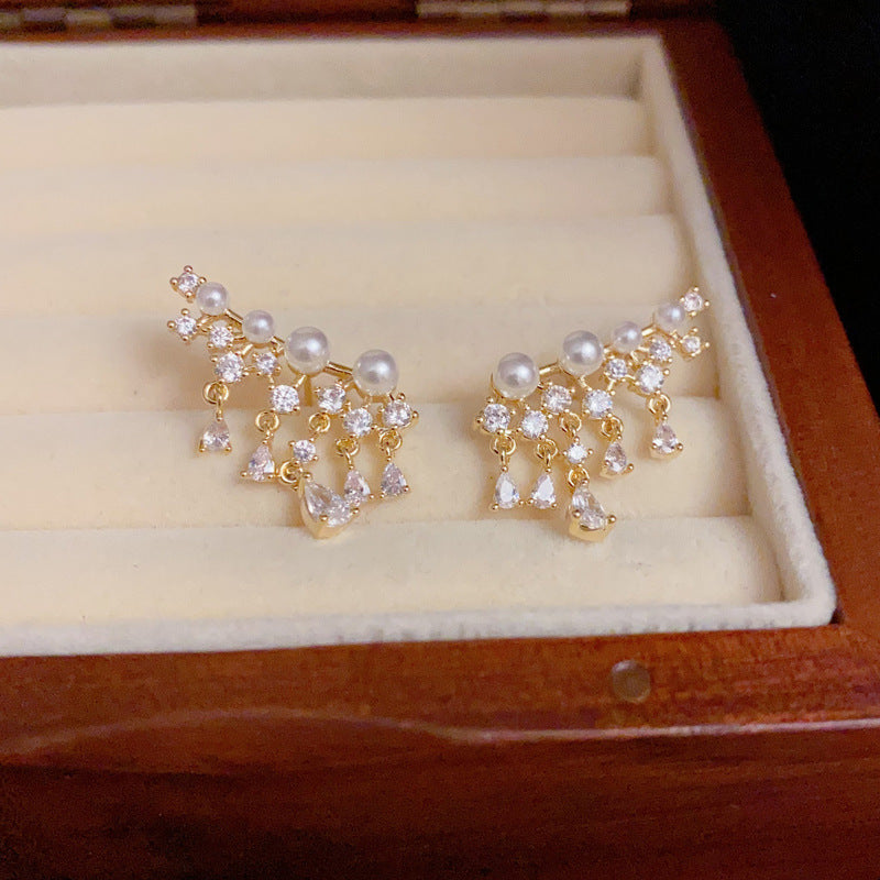 14K Gold Pearl Zircon Tassel Earrings - Chic Elegance Design