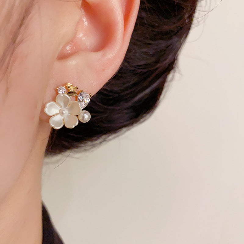 14K Gold-Plated White Flower Butterfly Stud Earrings – Elegant & Chic