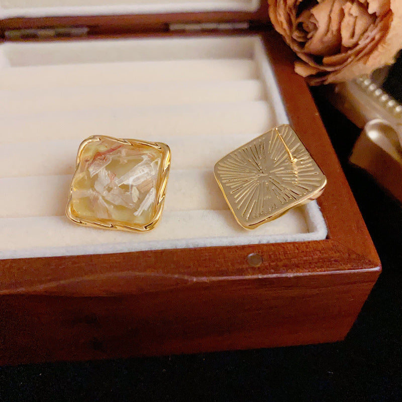 Luxury Resin Square Large Stud Gold Earrings– Elegant Geometric Design