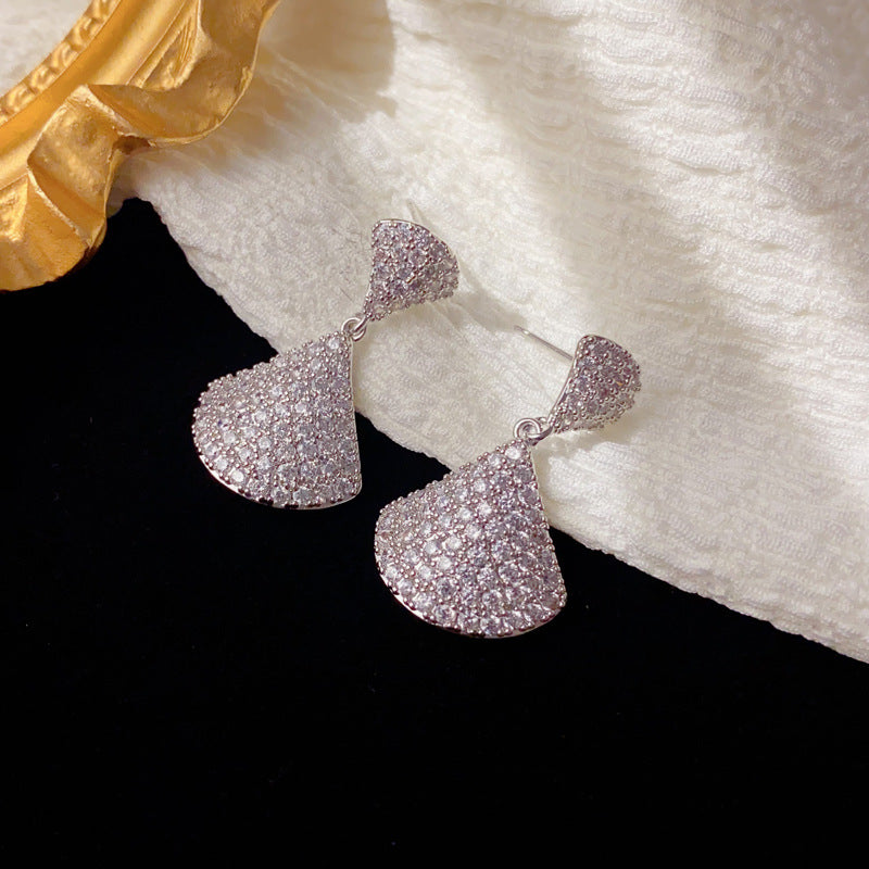 Luxury Full-Zircon Fan Tassel Drop Earrings – Geometric Design
