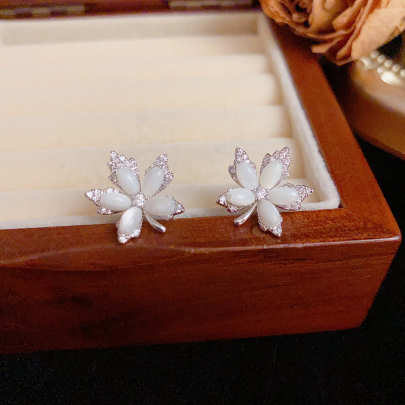 Minimalist Shell Pearl Maple Leaf Stud Earrings – S925 Silver Needle