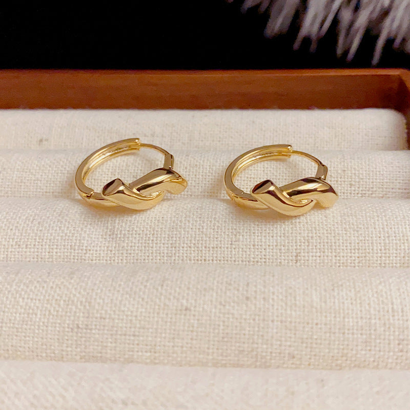 Luxury Metal Knotted Ear Cuff Earrings – Geometric Elegant Design