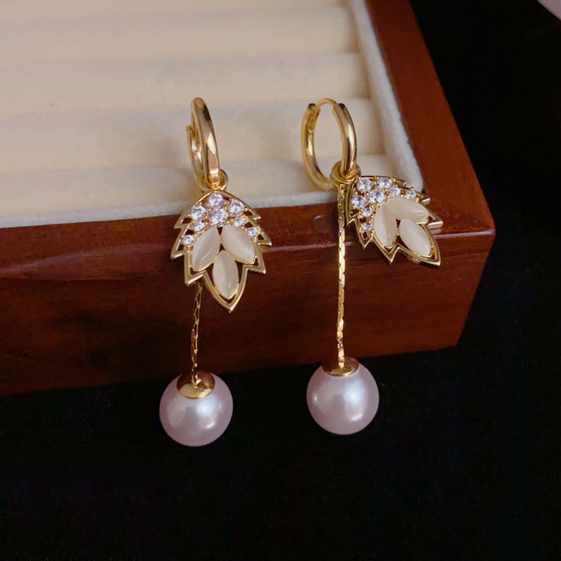 14K Gold-Plated Cat's Eye Leaf Pearl Tassel Ear Cuffs – Elegant Design