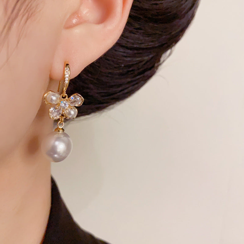 14K Gold-Plated Zircon Butterfly Pearl Earrings – Chic Drop Design