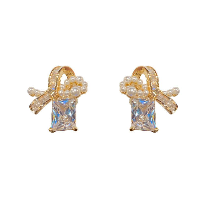 14K Gold Zircon Bow Square Crystal Ear Clip - Chic Elegance Design