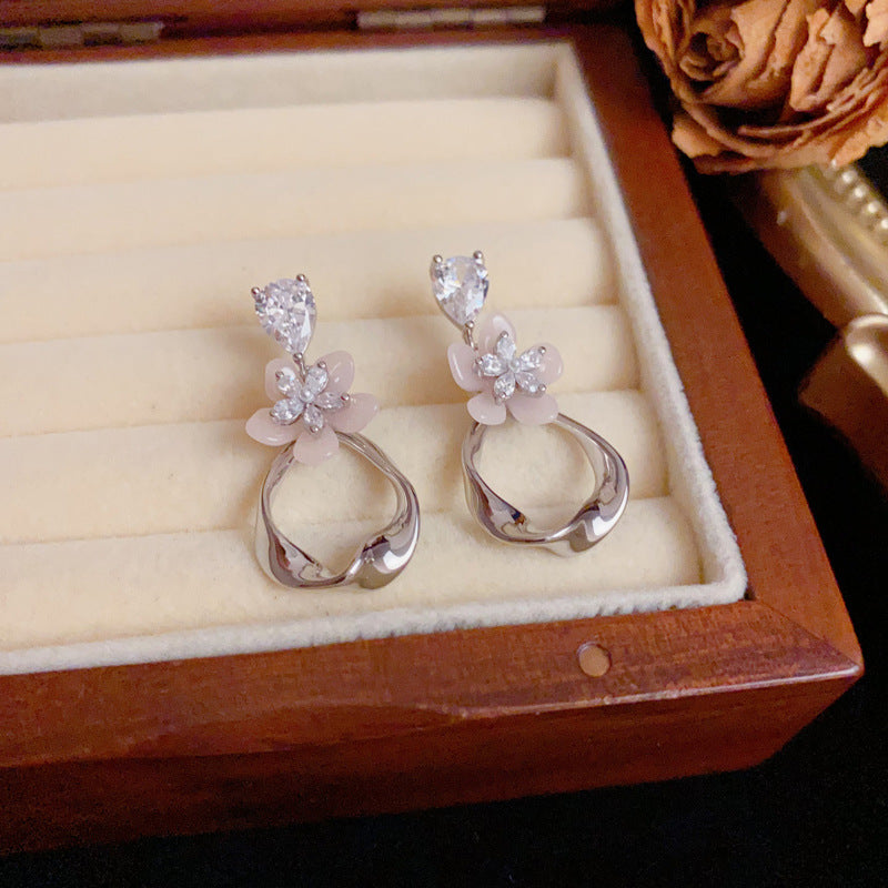 Minimalist Petal Geometric Tassel Drop Earrings – S925 Silver Needle