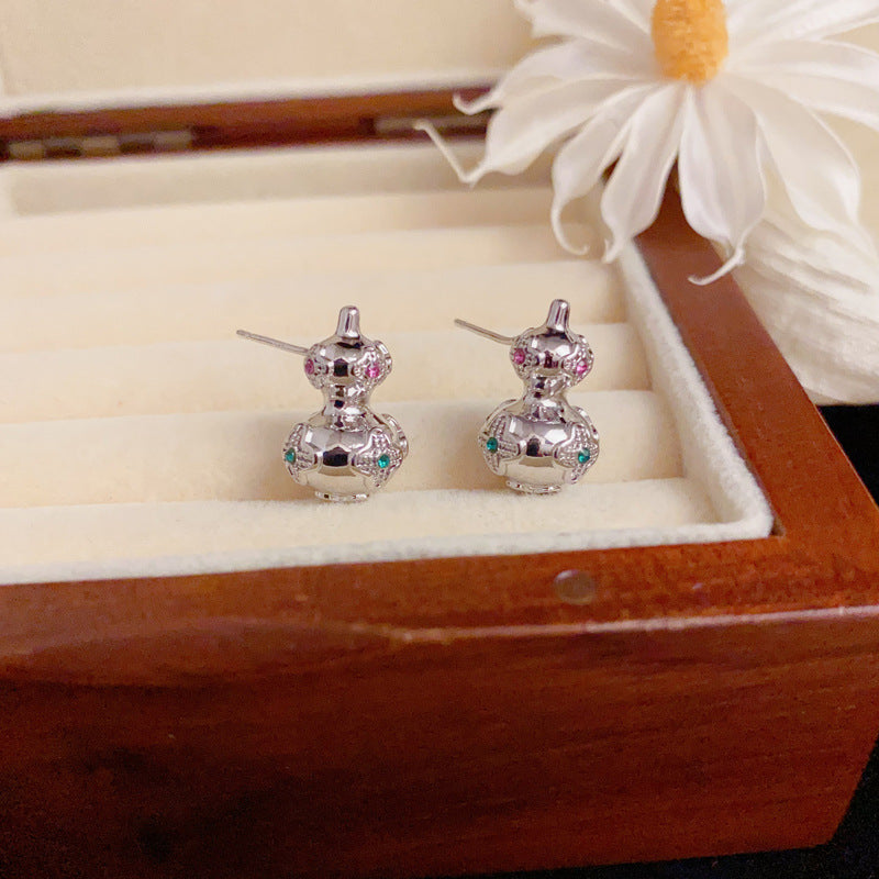 Elegant Metal 3D Gourd Stud Earrings – Floral Design