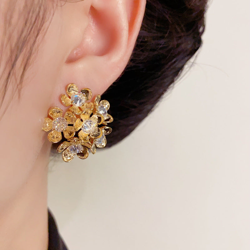 Elegant Zircon Metal Petal Stud Earrings – Silver Needle Floral Design
