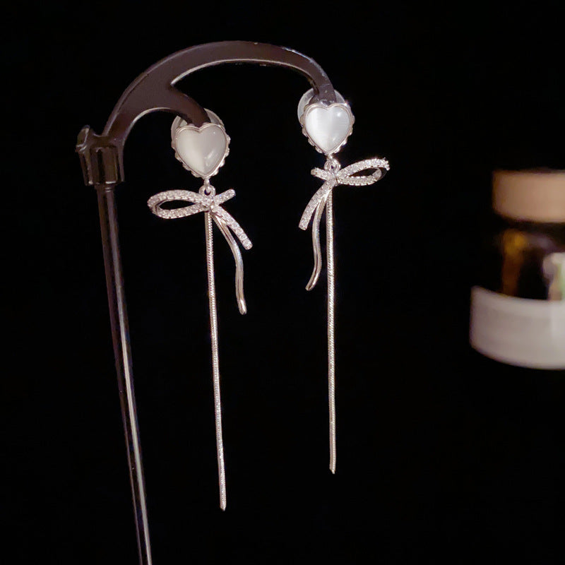 14K Gold Cats Eye Heart Bow Tassel Earrings – Elegant Long Drop Design