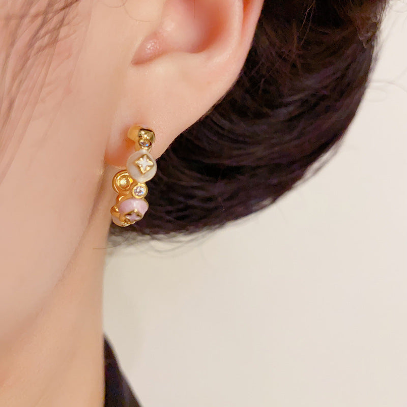 14K Gold Sweet Enamel Color-Block C-Shaped Earrings – Elegant Design