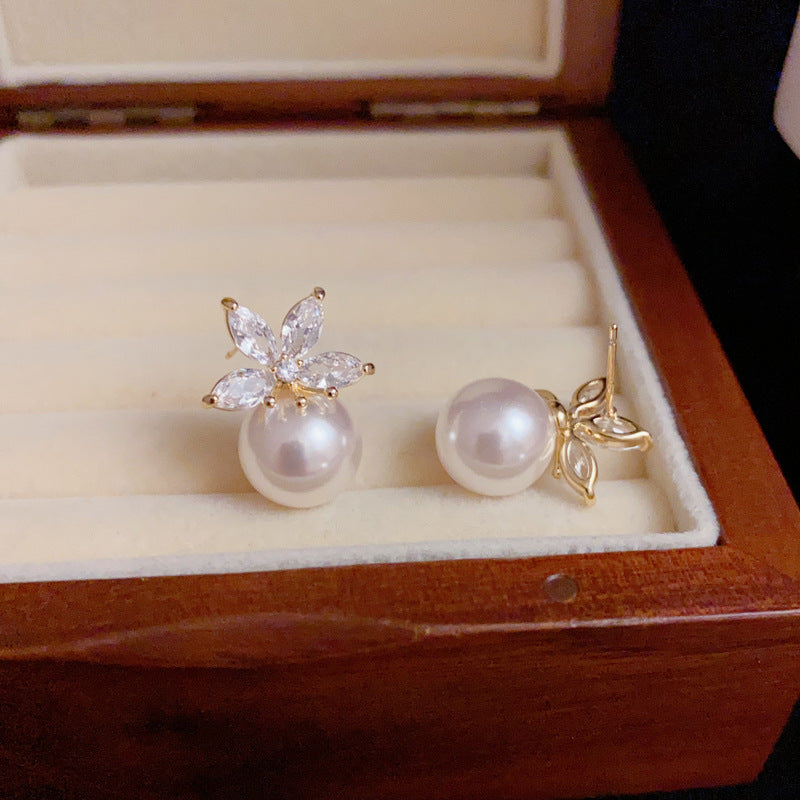 14K Gold-Plated Zircon Leaf Pearl Stud Earrings – Elegant Design