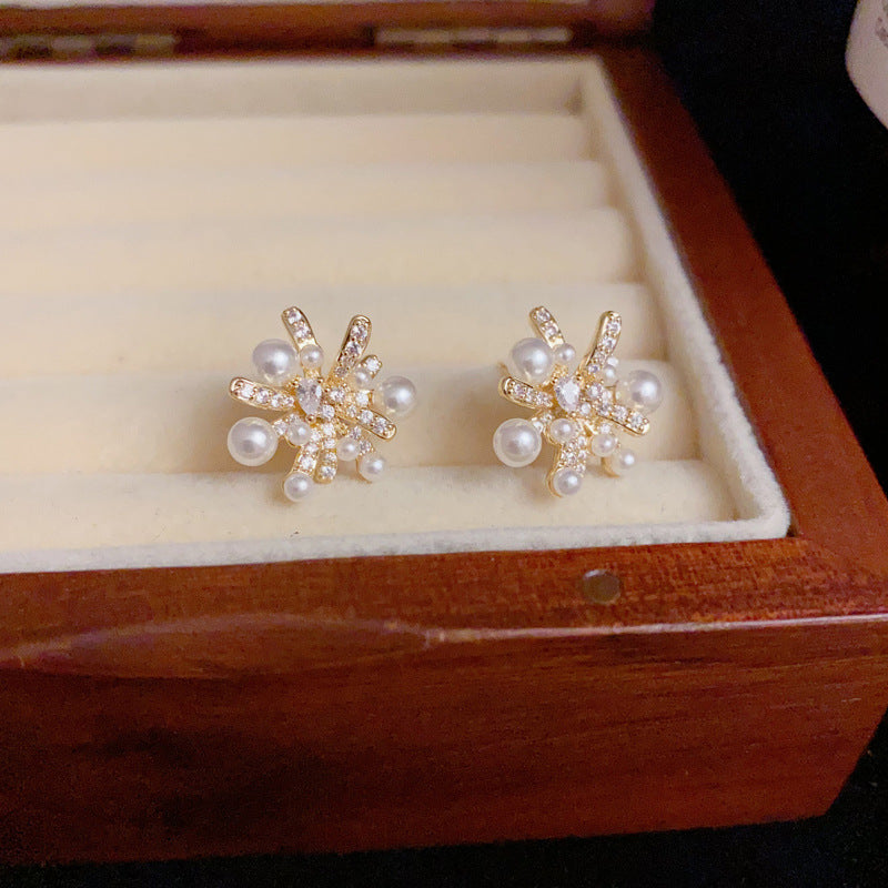 14K Gold Firework Pearl Stud Earrings – Elegant Minimalist Design