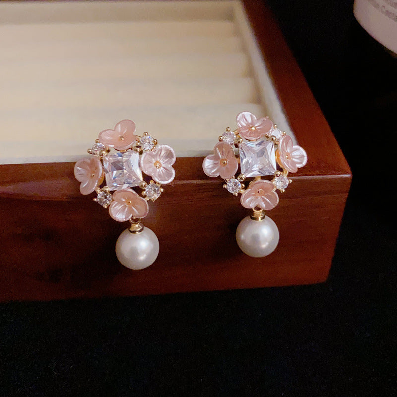 Minimalist Petal Zircon & Pearl Drop Earrings – Elegant Floral Design
