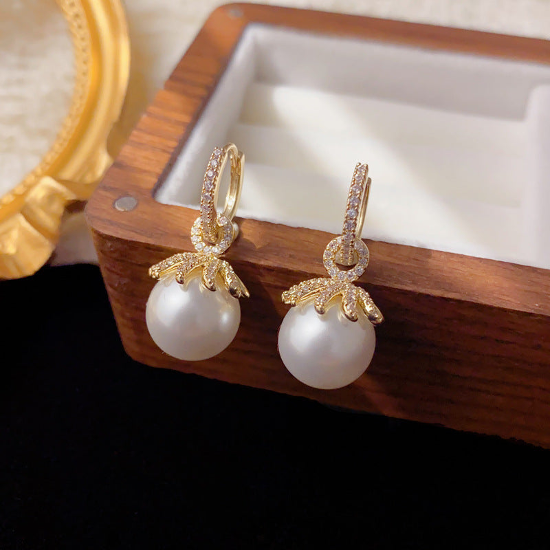 Elegant Dual-Wear Zircon Petal Pearl Earrings – Geometric Design
